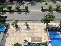 Kep Sea View Hotel & Sky Bar