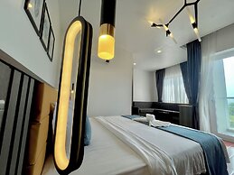 Kep Sea View Hotel & Sky Bar