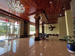 Kep Sea View Hotel & Sky Bar