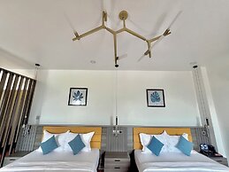 Kep Sea View Hotel & Sky Bar