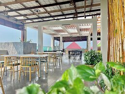 Kep Sea View Hotel & Sky Bar