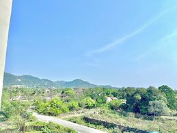 Kep Sea View Hotel & Sky Bar