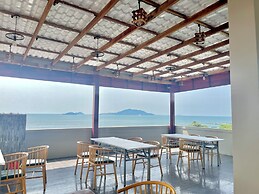 Kep Sea View Hotel & Sky Bar