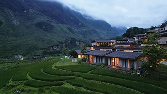 Zhensu Canyon Sanctuary