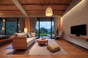 Zhensu Canyon Sanctuary