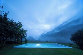 Zhensu Canyon Sanctuary