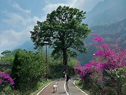 Zhensu Canyon Sanctuary