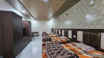 Cottage Club Inn