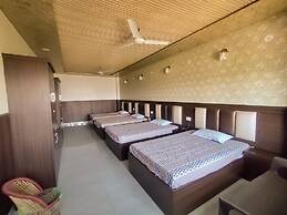 Cottage Club Inn