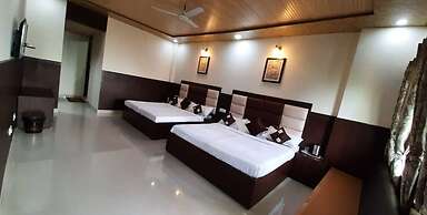 Cottage Club Inn