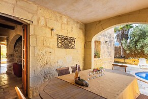 Bebbuxija Pool Farmhouse Gozo