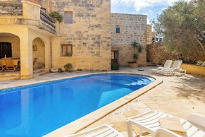 Bebbuxija Pool Farmhouse Gozo
