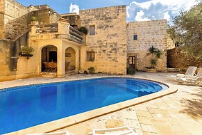 Bebbuxija Pool Farmhouse Gozo
