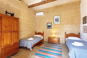 Bebbuxija Pool Farmhouse Gozo