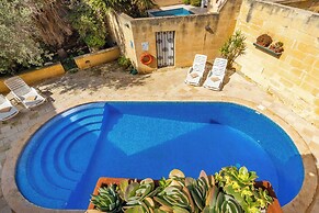 Bebbuxija Pool Farmhouse Gozo