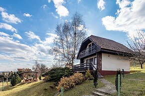 Karesz Holiday Home