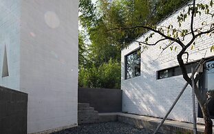 The Village Library Inn