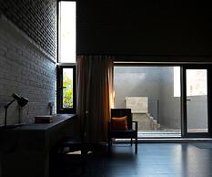 The Village Library Inn