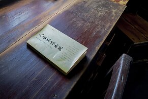 The Village Library Inn