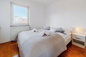Cherry City Stay Apartment With Parking