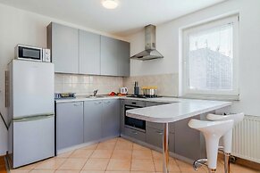 Cherry City Stay Apartment With Parking