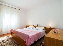 Seaside Oasis Apartments on Island Ugljan