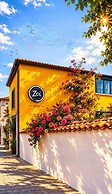 Zoi Urla