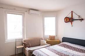 Gera's House Near Clock Tower