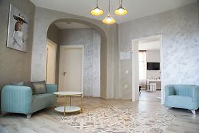 Corner House