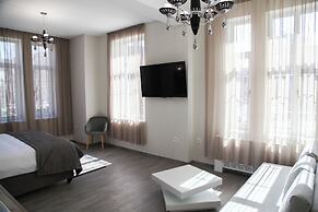 Corner House