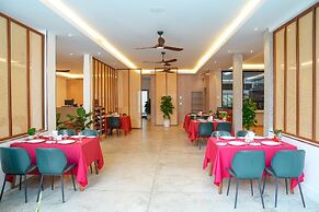 Smile Boutique Hotel By EHM