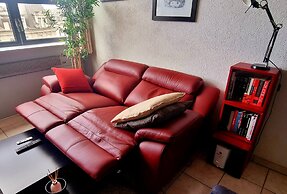 Very Bright Apartment in the Center of the City