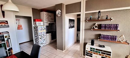 Very Bright Apartment in the Center of the City