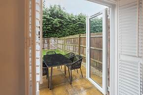 Host Stay Coventry Street