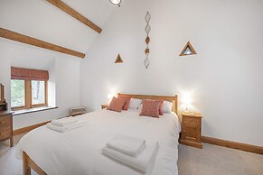 Host Stay The Cart House