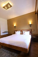 Beholden stay and cafe - Old Manali
