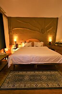 Beholden stay and cafe - Old Manali