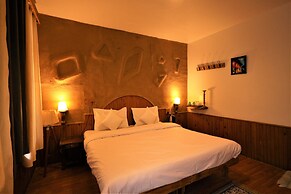 Beholden stay and cafe - Old Manali