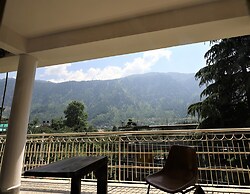 Beholden stay and cafe - Old Manali
