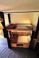 Beholden stay and cafe - Old Manali