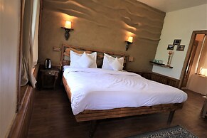 Beholden stay and cafe - Old Manali
