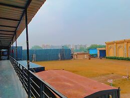 THE ROYAL CARGO RESORT