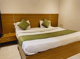 THE ROYAL CARGO RESORT