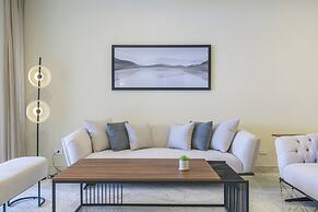 Crest - 3 Bedroom Apartment in Hamra