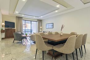 Crest - 3 Bedroom Apartment in Hamra