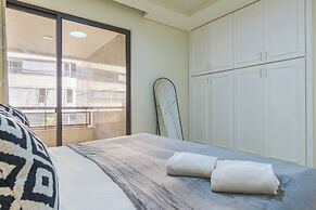 Crest - 3 Bedroom Apartment in Hamra