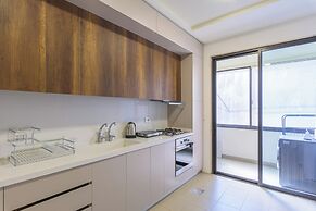 Crest - 3 Bedroom Apartment in Hamra