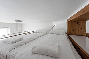 Historical Downtown Home with Parking and Steam Sauna