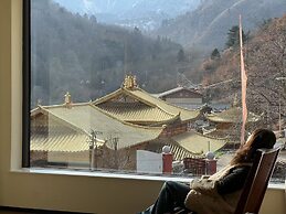 Harmony Zen Retreat in Jiuzhai Valley