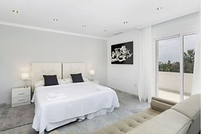 Elegant Villa Retreat